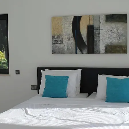 Villa Luxurious Algarve Carvoeiro Lux 5 Bedrooms Private Heatable Pool 300m From The Carvoeiro