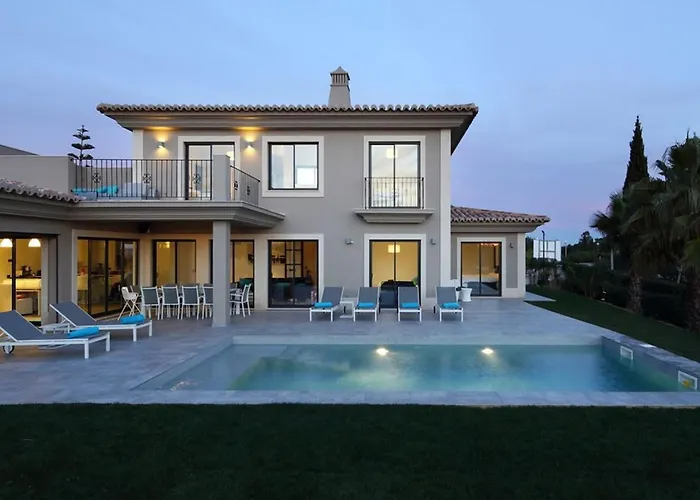 Luxurious Algarve Lux 5 Bedrooms Private Heatedpool